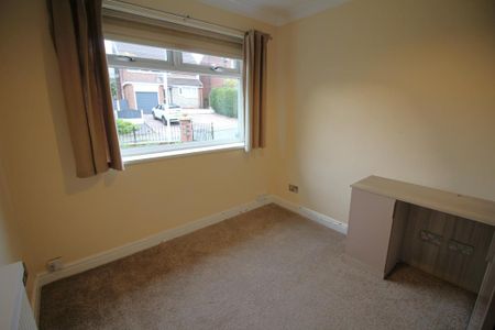 5 bedroom detached house to rent - Photo 3