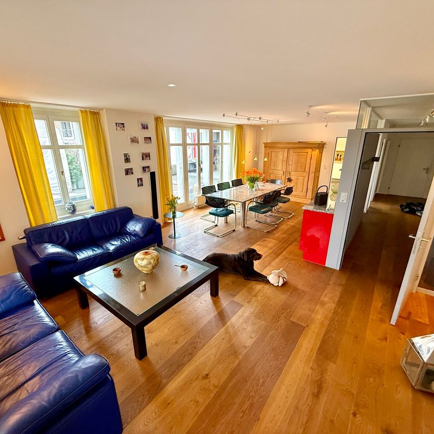 7.5 Zimmer, 200 m², 2. Stock - Foto 1