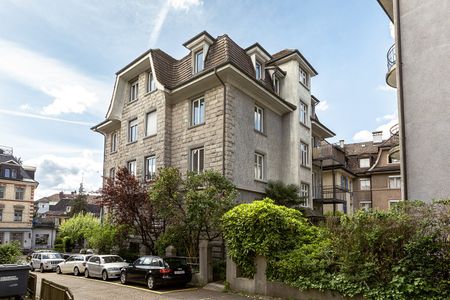 3.5-Zimmer-Wohnung mit Stuckaturdecken nähe Schaffhauserplatz - Foto 2