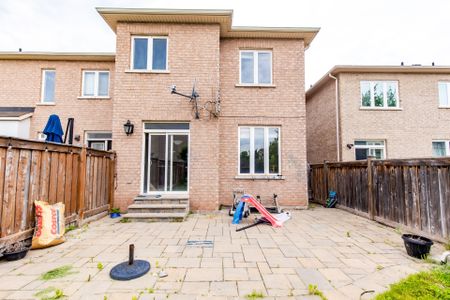 For Lease - 1256 Jezero Crescent, Oakville, Ontario - Photo 2