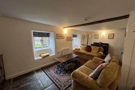 Crewkerne, Hewish - Photo 2