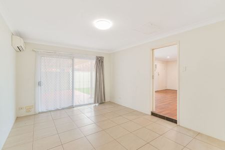 PRIVATE REAR DUPLEX IN RIVERSIDE STREET - Photo 2