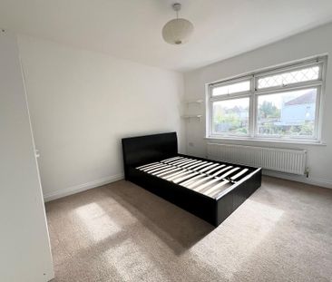 5 bedroom end of terrace house to rent - Photo 6