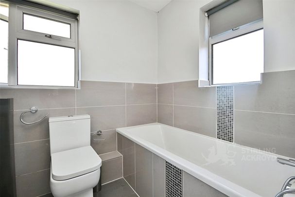 Blackwell Avenue, Guildford, Surrey, GU2 8LU - Photo 1