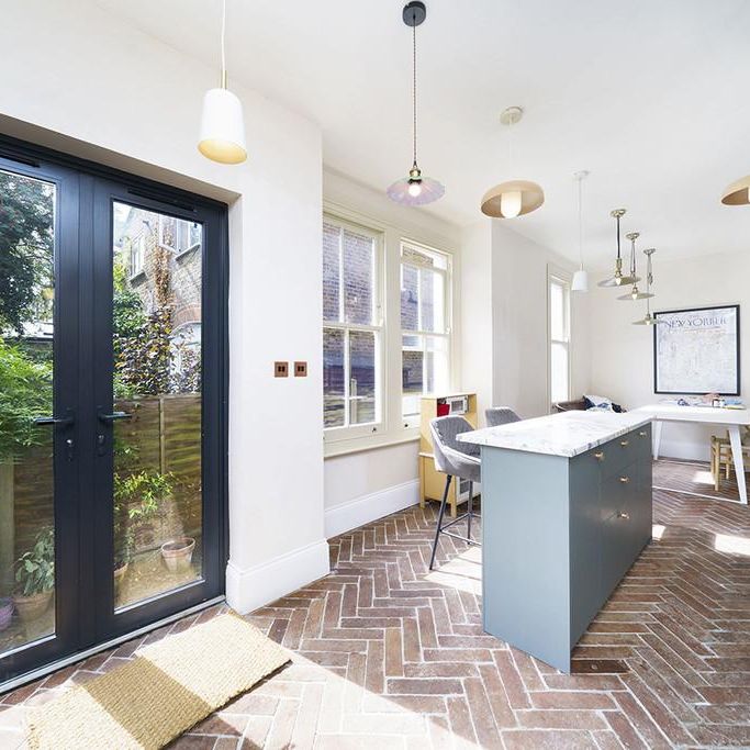 5 bedroom terraced house to rent - Photo 1