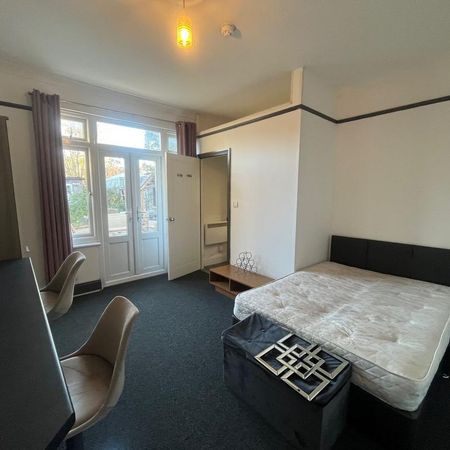 1 bedroom property to rent - Photo 4