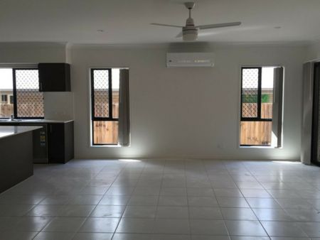 Spacious 4 bedroom family home - Photo 3