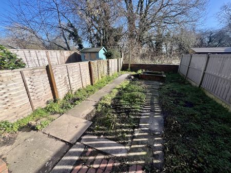 Aberford Road, Wakefield, Stanley - Photo 4