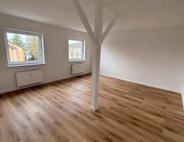 WG-Zimmer mit hervorragender Anbindung nach Frankfurt & Darmstadt - Photo 1