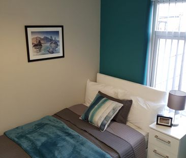 Budget Friendly Rooms Centre Of Warrington - Photo 4