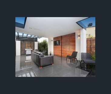 Designers 4 Bedroom House - Sunshine West, Vic - Photo 3