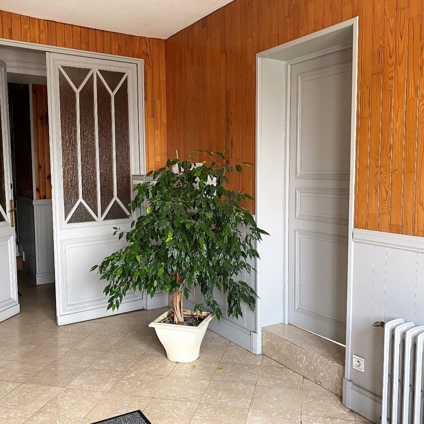 Location Appartement 1 pièce 40m² JARNAC 16200 - Photo 1