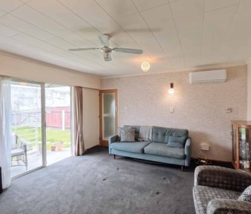 Sunny, Central & Easy-Care Living - Photo 4
