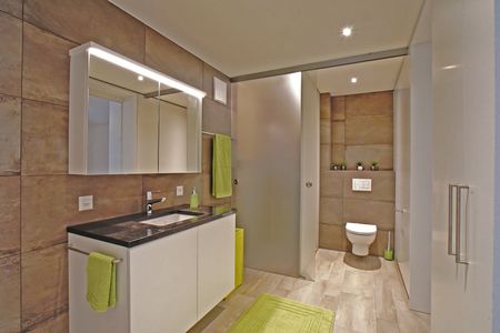 2.5 Zimmer, 72 m², 2. Stock - Photo 2