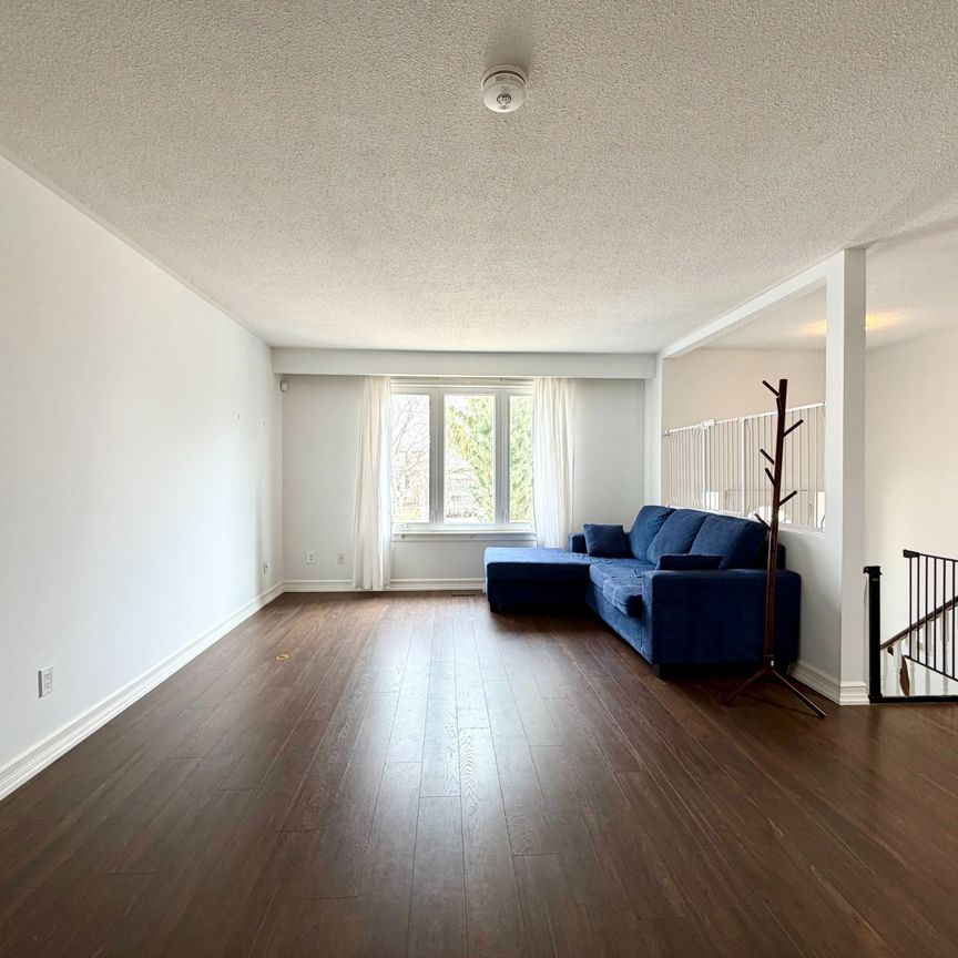 For Lease - 2221 Buttonbush Crescent Unit# Main, Mississauga, Ontario - Photo 1