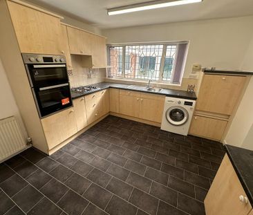 4 bedroom detached house to rent - Photo 6