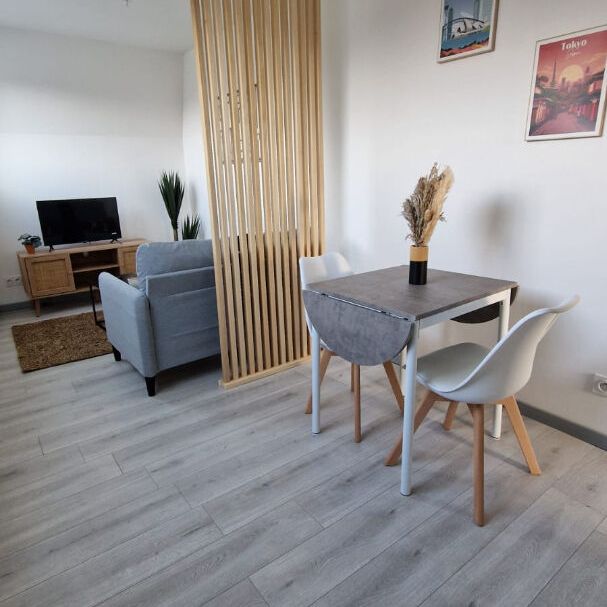 RAISMES, Appartement T2 Meublé, - Photo 1