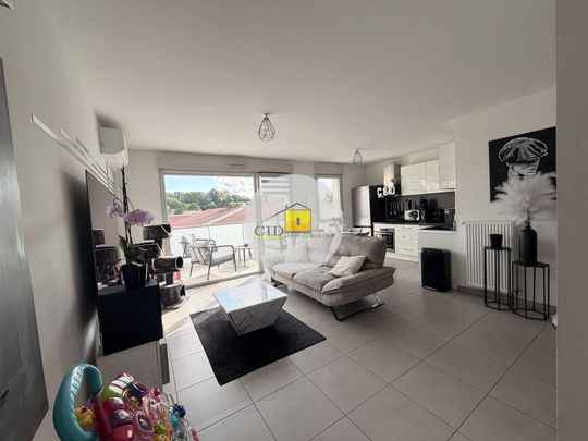 Location Appartement 3 pièces 59m² ST LAURENT DE MURE 69720 - Photo 1