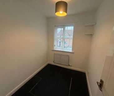 3 bedroom semi-detached house to rent - Photo 6