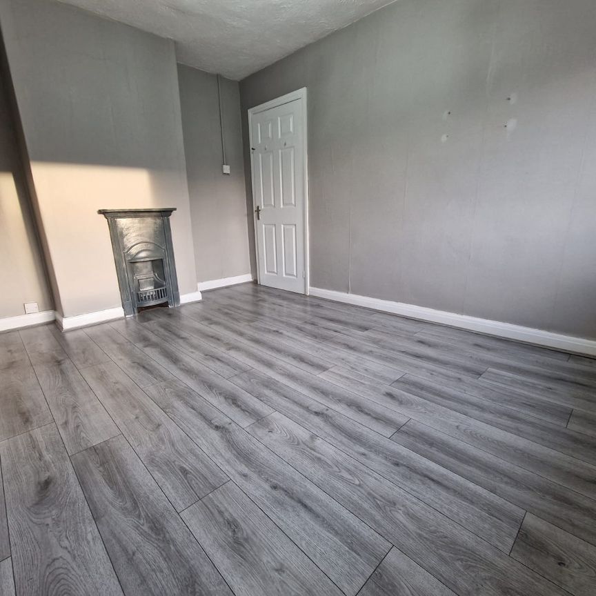 Eldon Road, Irlam - Photo 1