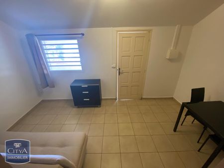 Location Appartement 1 pièce 19m² ST DENIS 97400 - Photo 3
