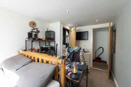 3 bedroom detached bungalow to rent - Photo 3