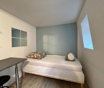 ANTIQUAIRES – STUDIO – 11.62 M² - Photo 1