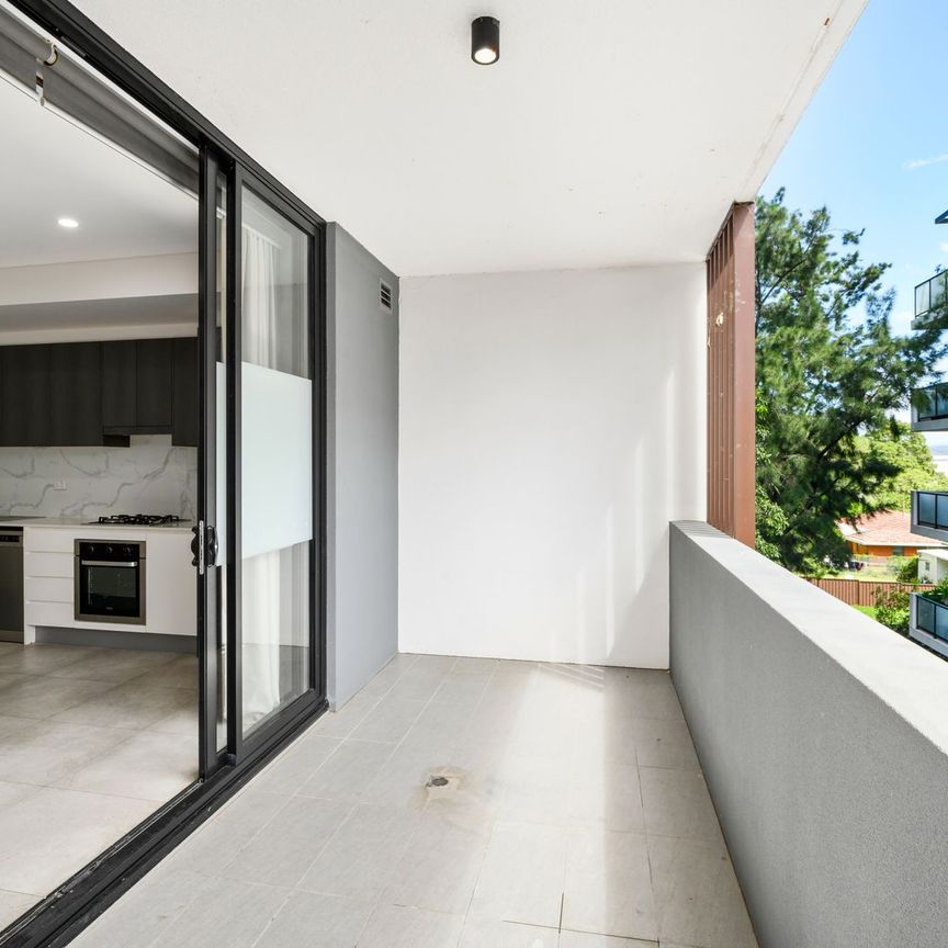 UPDATED TWO BEDROOM APARTMENT - Photo 1