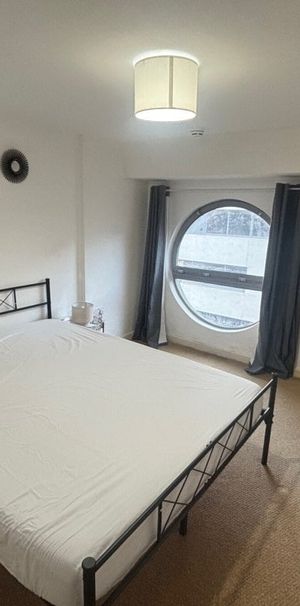 Paramount, Beckhampton Street, Swindon - Photo 1