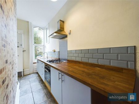 Oak Mount, Bradford, West Yorkshire, BD8 - Photo 3