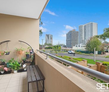 Move-In Ready Apartment with Modern Comfort - Photo 6
