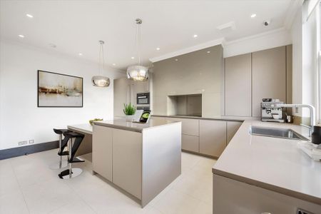 5 bedroom flat to rent - Photo 3