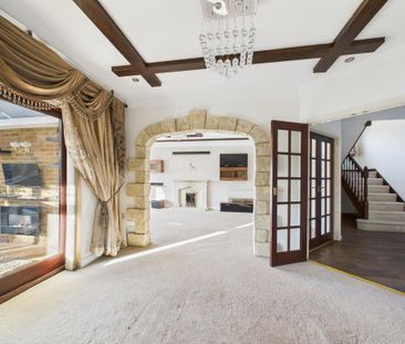 4 bedroom detached house to rent - Photo 4