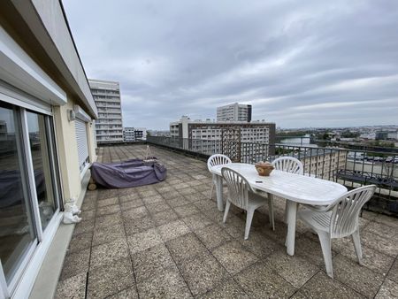 Location Appartement 2 Pièce(s) CHARENTON-LE-PONT (94220) - Photo 2