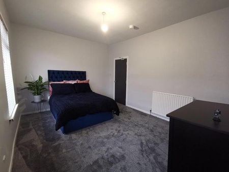 Rooms 3 & 4, 26 Thorndyke Street, Belfast, BT5 4QB - Photo 3
