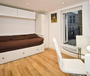 Studio to rent - Photo 1