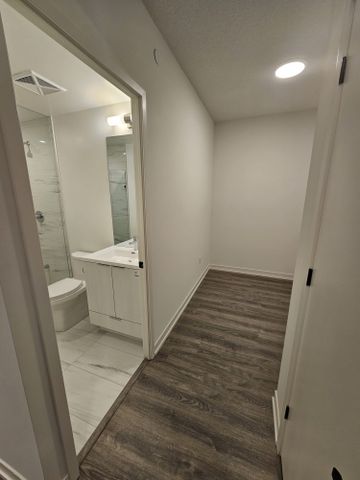 For Lease - 8 Interchange Way Unit# 707, Vaughan, Ontario - Photo 2