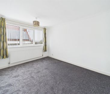 3 bedroom Detached house to rent - Photo 5