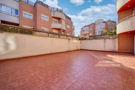 3 room luxury Flat for rent in Pozuelo de Alarcón, Spain - Photo 5