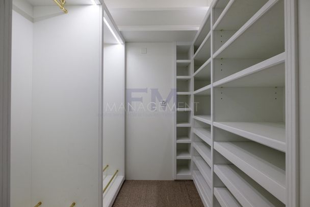 Bd des Tranchées, 9 pièces,en Rez-jardin, env. 310m2 - Foto 1
