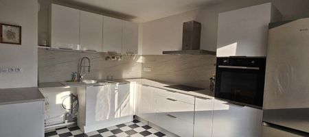 Location Appartement 4 pièces 85m² LYON 7ème - Photo 5