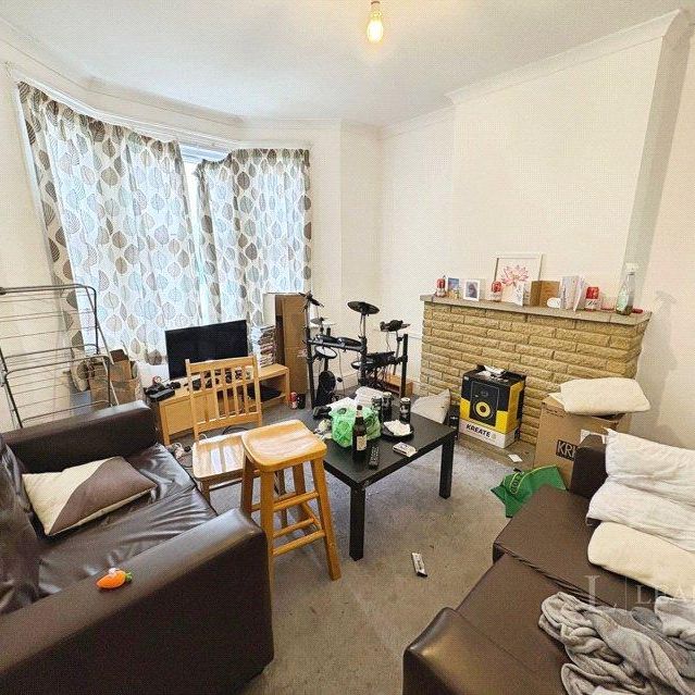 4 bedroom house to rent - Photo 1