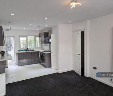 3 bedroom terraced house to rent - Photo 6