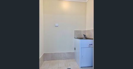 2 BEDROOM NEAR NEW GRANNY FLAT! WATER INCLUDED - Photo 4