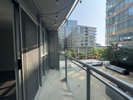 For Lease - 21 Iceboat Terrace Unit# 330, Toronto, Ontario - Photo 2