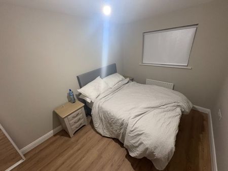 110 College Court Central, Belfast BT1 6BF - Photo 3