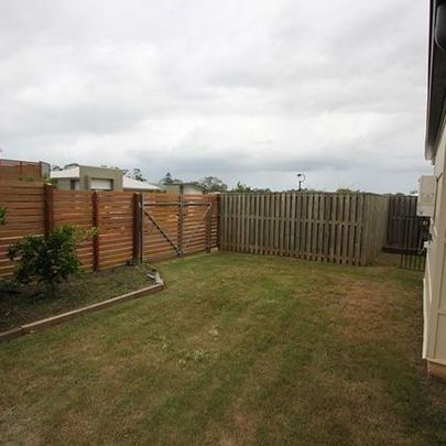 Family Home! - Photo 1