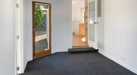 OAMARU - 2 BEDROOM - Photo 4