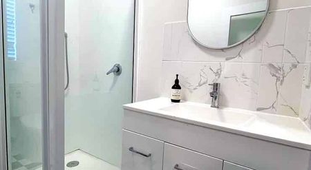 Fully furnished villa - minutes to beach & CBD - Photo 5