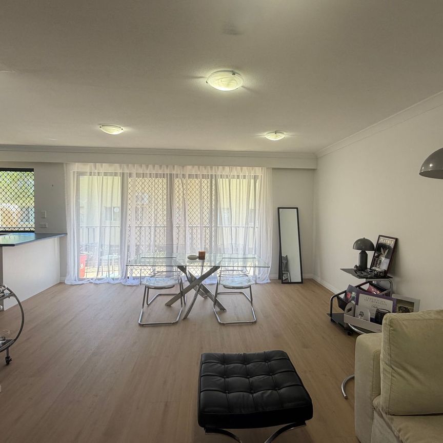 Spacious Coastal Apartment in Boutique Complex - Photo 1